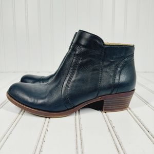 Lucky Brand Basel Leather Almond Toe Side Zip Ankle Booties A707